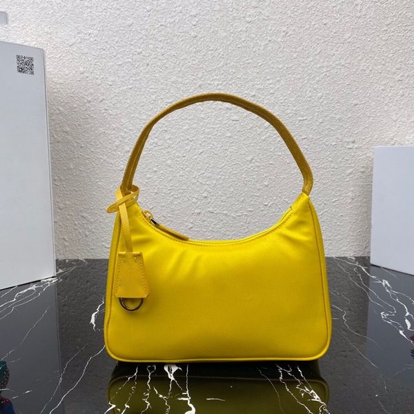 designer handbags for women luxury shoulder bag lady chest pack lady composite tote chains canvas handbag purse messenger bags hobo 3 in 1 v
designer handbags for women luxury shoulder bag lady chest pack lady composite tote chains canvas handbag purse messenger bags hobo 3 in 1 v