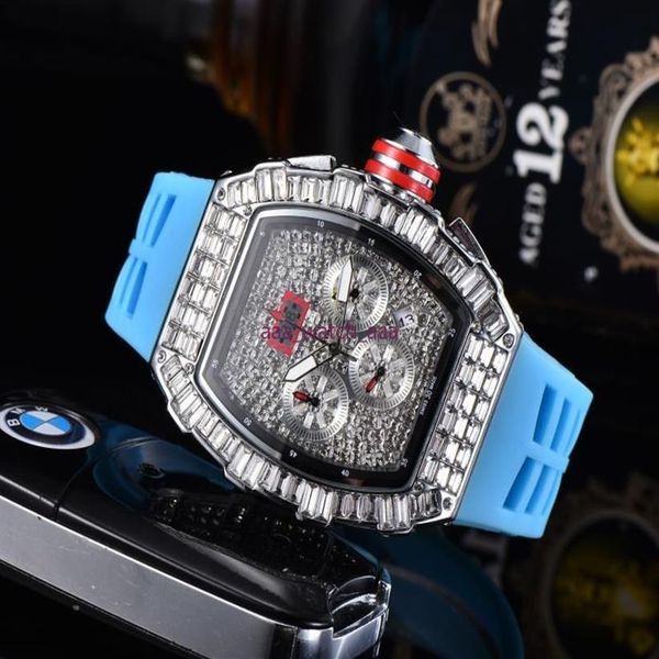 2021 men fashion sport watches shinning watches stainless steel diamond iced watch all dial work chronograph rubber strap -male cl343g, Slivery;brown
2021 men fashion sport watches shinning watches stainless steel diamond iced watch all dial work chronograph rubber strap -male cl343g, Slivery;brown