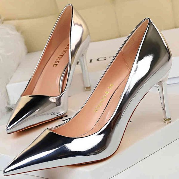 fashion kitten heels patent leather woman pumps stiletto 7.5 cm .5cm high shoes wedding party 220531, Black
fashion kitten heels patent leather woman pumps stiletto 7.5 cm .5cm high shoes wedding party 220531, Black