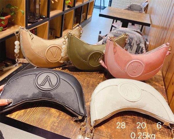 designer half-moon bags totes handbags women loop shoulder crossbody bag collection baguette croissant tote ladies monograms pu lv's pu
designer half-moon bags totes handbags women loop shoulder crossbody bag collection baguette croissant tote ladies monograms pu lv's pu