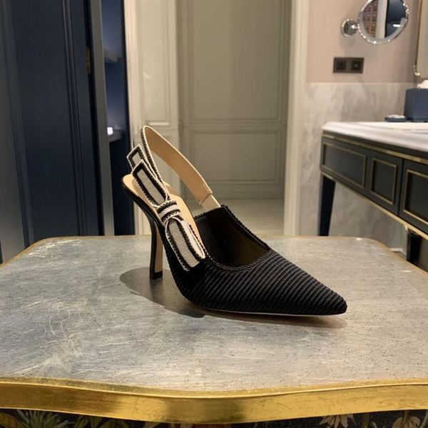 designerfoam runner slide pearl sandals foam european station summer kitten heel hollow out wave point embroidery high heels258k, Black
designerfoam runner slide pearl sandals foam european station summer kitten heel hollow out wave point embroidery high heels258k, Black