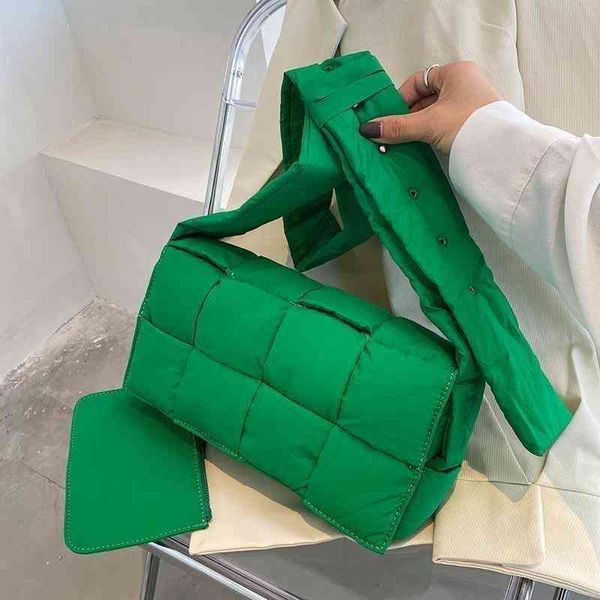 venetass's luxury bottegas'ss handbags popular are woven this bagss year 2022 autumn and winter leisure messenger women's lar
venetass's luxury bottegas'ss handbags popular are woven this bagss year 2022 autumn and winter leisure messenger women's lar