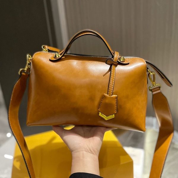 luxury designer shoulder bags by the way calfskin leather crossbody bags classic fashion totes
luxury designer shoulder bags by the way calfskin leather crossbody bags classic fashion totes