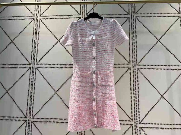women's knits & tees spring 2022 round neck bow, diamond, button, waist closed, thin, mixed color coarse flower knitted short sleeved d, White
women's knits & tees spring 2022 round neck bow, diamond, button, waist closed, thin, mixed color coarse flower knitted short sleeved d, White