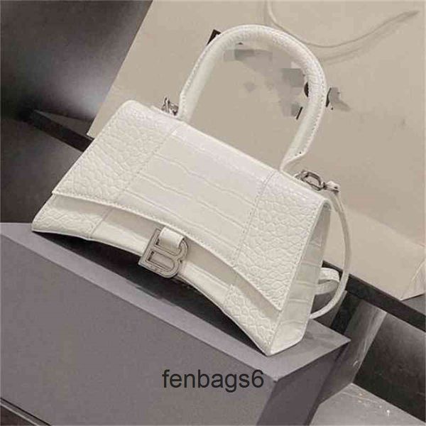 fashion bags balengaigas small bag leather crocodile designer versatile spring summer hourglass 22 one shoulder messenger retro owgg
fashion bags balengaigas small bag leather crocodile designer versatile spring summer hourglass 22 one shoulder messenger retro owgg