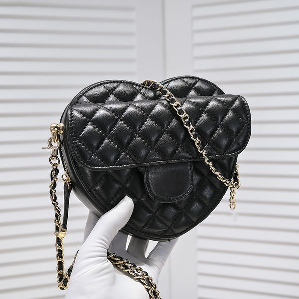 22ss f/w france designer heart bags love zipper quilted matelasse chain crossbody shoulder gold hardware mini outdoor sacoche cute cosmetic
22ss f/w france designer heart bags love zipper quilted matelasse chain crossbody shoulder gold hardware mini outdoor sacoche cute cosmetic