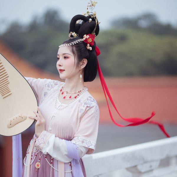 ins luo yi original hanfu authentic flat-fitting collar half sleeve long sleeve underpants heavy embroidery waist-high dress suit, Black;gray
ins luo yi original hanfu authentic flat-fitting collar half sleeve long sleeve underpants heavy embroidery waist-high dress suit, Black;gray