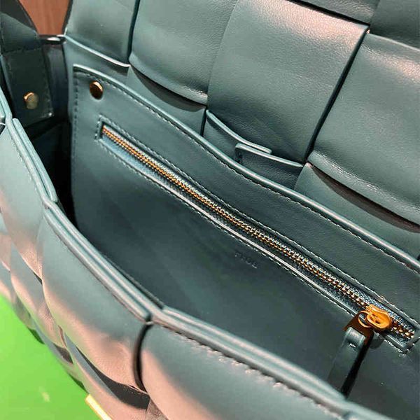 bags type bottegas venetas evening handbag bag female 2022 cassette leather woven small square same fetal sheepskin one shoulder pillow bagj
bags type bottegas venetas evening handbag bag female 2022 cassette leather woven small square same fetal sheepskin one shoulder pillow bagj
