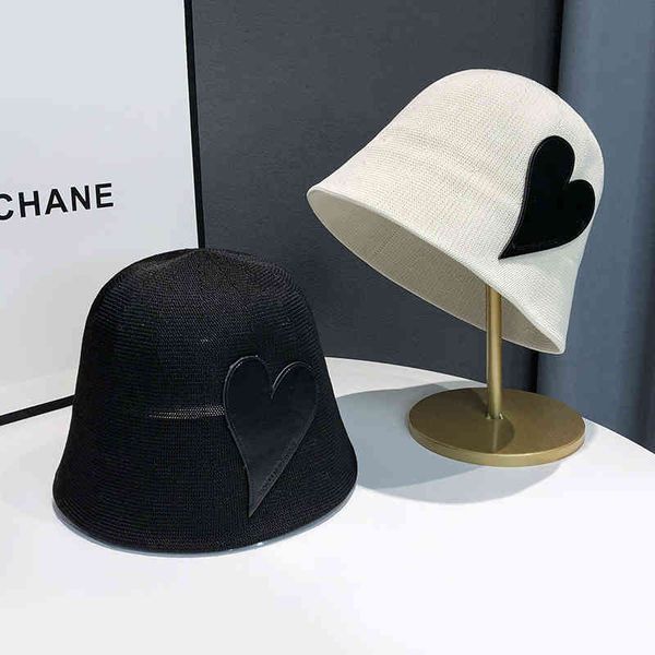 hats children's design sense of minority fashion foreign style fisherman's shows small face, love label covers bucket tide, Blue;gray
hats children's design sense of minority fashion foreign style fisherman's shows small face, love label covers bucket tide, Blue;gray