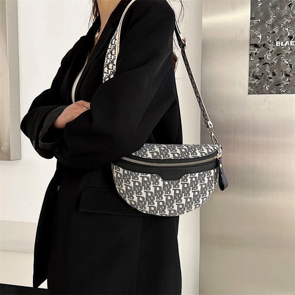 designer luxury bags new women's shoulder bag chest small spring fashion canvas one diagonal chain portable waist
designer luxury bags new women's shoulder bag chest small spring fashion canvas one diagonal chain portable waist