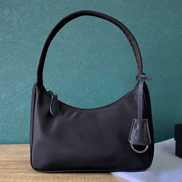 re edition 2000 new fashion womens hobos nylon bag leather shoulder luxurry designer bags handbags 308v#
re edition 2000 new fashion womens hobos nylon bag leather shoulder luxurry designer bags handbags 308v#