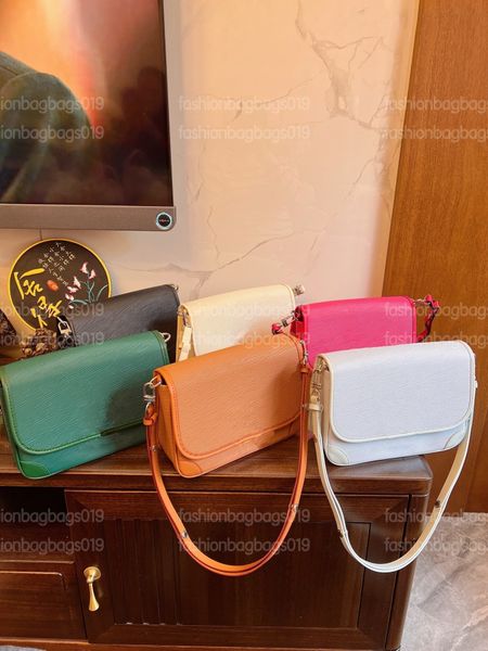 m59386 buci messenger bag flap bags classic fashionluxury womens epi leather shoulder bag envelope designer cross body
m59386 buci messenger bag flap bags classic fashionluxury womens epi leather shoulder bag envelope designer cross body
