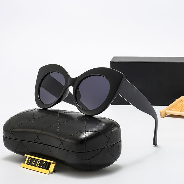 2022 men's and women's luxury designer sunglasses cool fashion glasses with original box, White;black