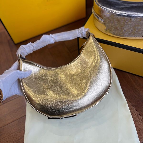 new 5a+ luxury underarm bag fashionable genuine leather shoulder bags metal letter logo designers handbag lady messenger crossbody bag totes
new 5a+ luxury underarm bag fashionable genuine leather shoulder bags metal letter logo designers handbag lady messenger crossbody bag totes