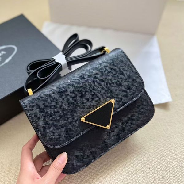 original women's shoulder bags designer small hand messenger bag fashion leather plain mini tote bag crossbody underarm bag 22.6.16cm
original women's shoulder bags designer small hand messenger bag fashion leather plain mini tote bag crossbody underarm bag 22.6.16cm