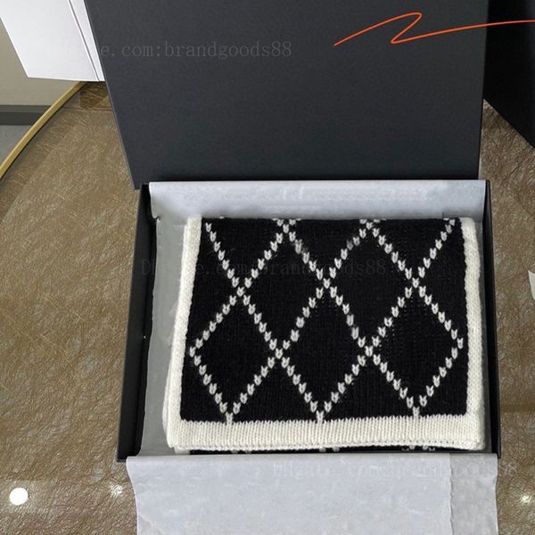 autumn winter diamond cashmere designer scarf shawl for women c brand fashion luxury scarves classic warm wholesale big size black and white, Blue;gray
autumn winter diamond cashmere designer scarf shawl for women c brand fashion luxury scarves classic warm wholesale big size black and white, Blue;gray