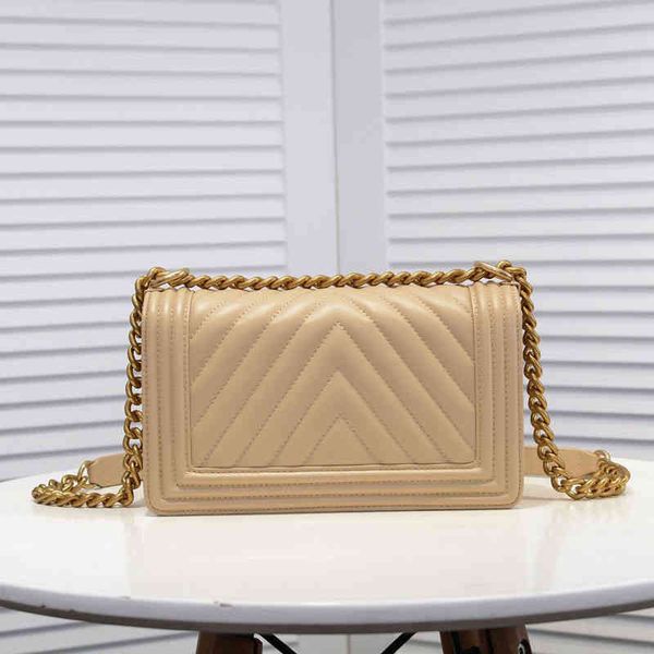 luxury ladies shoulder bag fashion design messenger leather classic large capacity hand
luxury ladies shoulder bag fashion design messenger leather classic large capacity hand