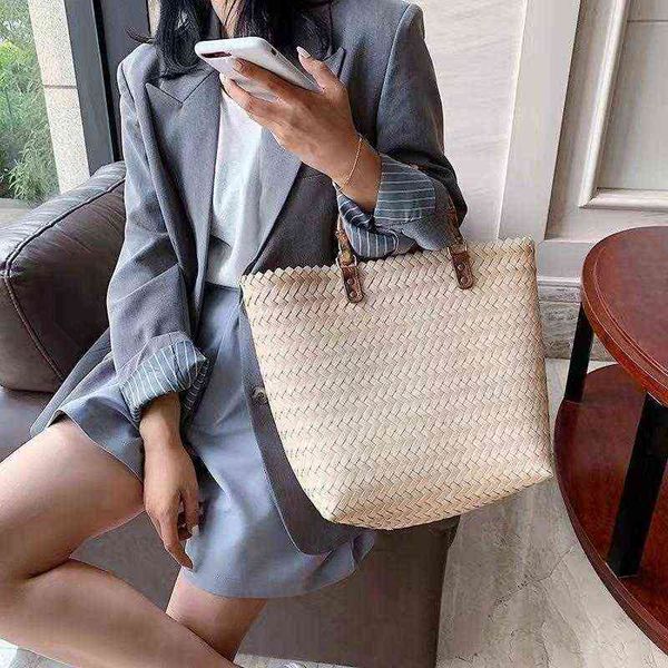 evening bags brand bamboo straw basket for women rattan large handbags designer handle summer beach purses ins 220428
evening bags brand bamboo straw basket for women rattan large handbags designer handle summer beach purses ins 220428