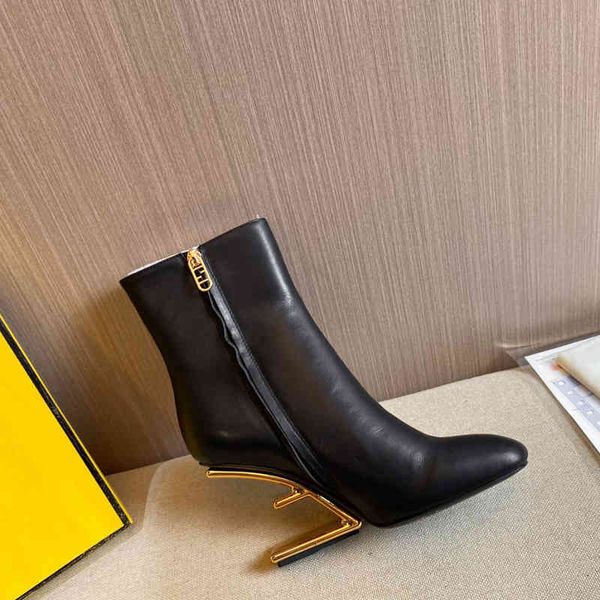 boots black sculpted high-heeled ankle boots metallic high heels square toes side zip calfskin leather outsole booties for women luxury desi
boots black sculpted high-heeled ankle boots metallic high heels square toes side zip calfskin leather outsole booties for women luxury desi