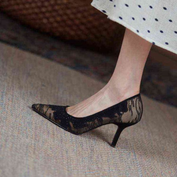 designer women's shoes boots black lace 6cm high heel's pointed thin heels elegant shallow mouth single banquet fashion shoes
designer women's shoes boots black lace 6cm high heel's pointed thin heels elegant shallow mouth single banquet fashion shoes