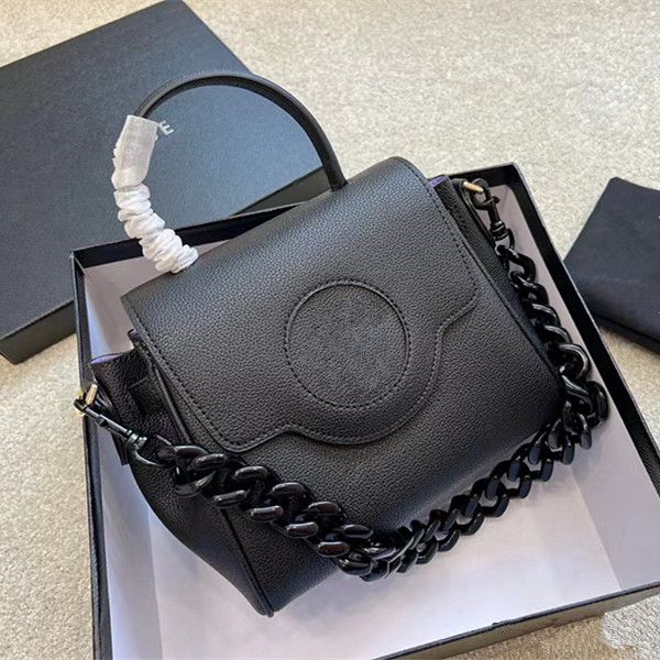 brand shoulder bags women designer handbags letters mini messenger bags leather chain bags metal fashion wallets
brand shoulder bags women designer handbags letters mini messenger bags leather chain bags metal fashion wallets