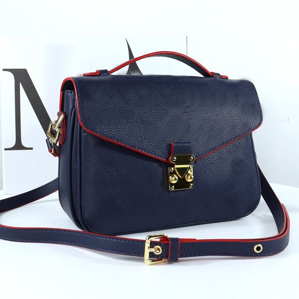 2022 crossbody handbag designer handbags camera bag women handbags flap wallet stripes shoulder bags tassel pendant soft fation 8.0
2022 crossbody handbag designer handbags camera bag women handbags flap wallet stripes shoulder bags tassel pendant soft fation 8.0