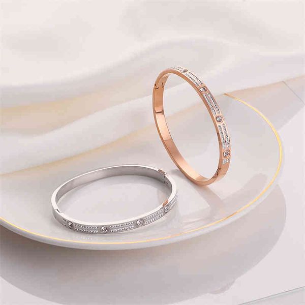kajia star sky two rows of diamond bracelets men's and women's fashion new bracelet titanium steel rose gold, Golden;silver
kajia star sky two rows of diamond bracelets men's and women's fashion new bracelet titanium steel rose gold, Golden;silver