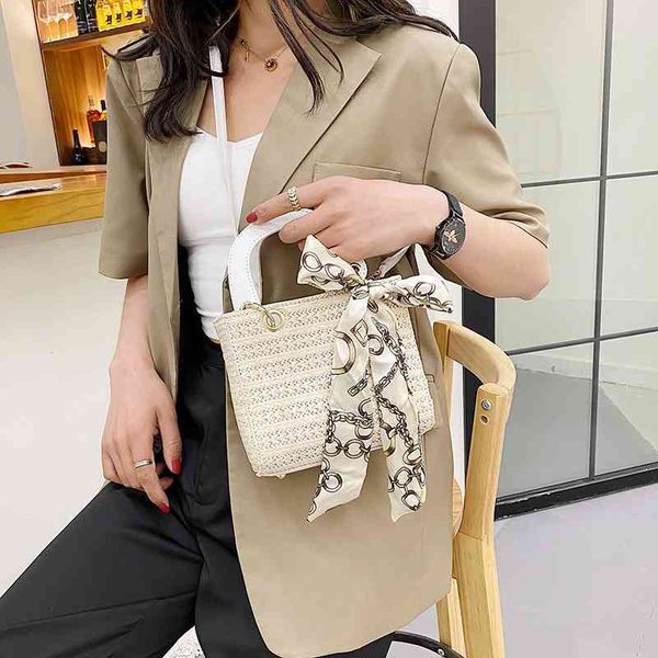 women's fashion personality trend brand bag wholesale this year's popular 2021 new summer woven msenger portable small square
women's fashion personality trend brand bag wholesale this year's popular 2021 new summer woven msenger portable small square