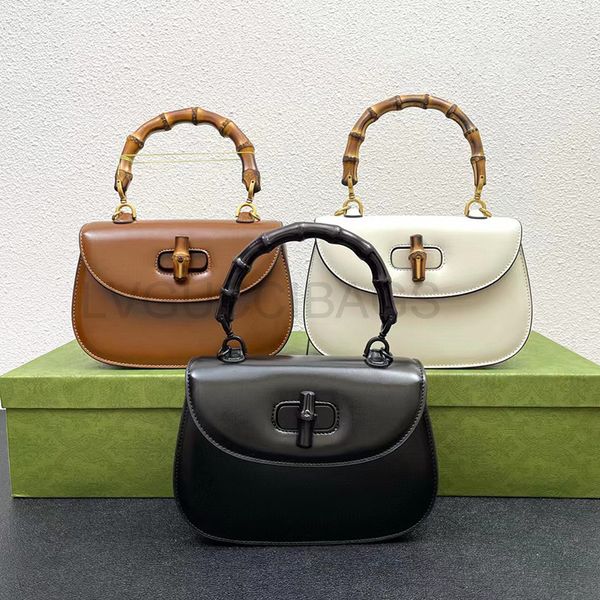 designer luxury fashion bamboo brand shoulder women chains phone wallet cross body with woven
designer luxury fashion bamboo brand shoulder women chains phone wallet cross body with woven
