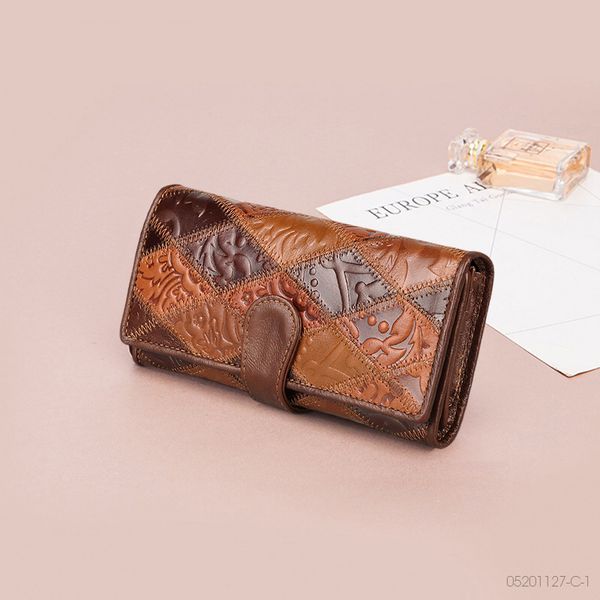 women's wallet retro women's leather wallets long cover wallets card holder phone bag embossed floral ladies purses 220421, Red;black
women's wallet retro women's leather wallets long cover wallets card holder phone bag embossed floral ladies purses 220421, Red;black
