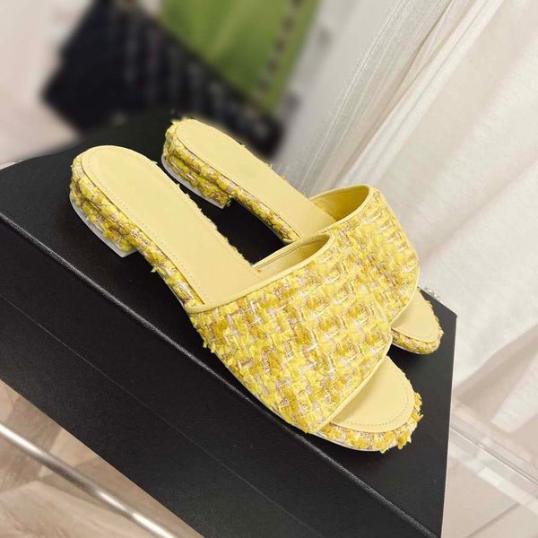 2022 slippers sandals slides small fragrant wind flip-flops for women with matching color tweed and leather matching colors slipper with mat, Black
2022 slippers sandals slides small fragrant wind flip-flops for women with matching color tweed and leather matching colors slipper with mat, Black