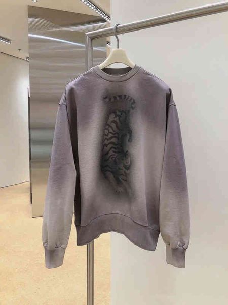 swedish minority ac retro tiger animal pattern casual sweater women's early spring 2022 new loose bottomed top, Black
swedish minority ac retro tiger animal pattern casual sweater women's early spring 2022 new loose bottomed top, Black