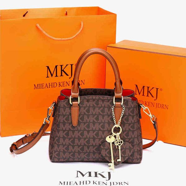 niche design bag trend leisure large capacity hand versatile atmospheric texture menger women's
niche design bag trend leisure large capacity hand versatile atmospheric texture menger women's