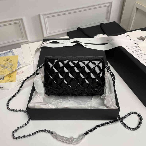 evening bags calf leather and patent series handbags small women's are this year. lingge chain single shoulder underarm bag
evening bags calf leather and patent series handbags small women's are this year. lingge chain single shoulder underarm bag