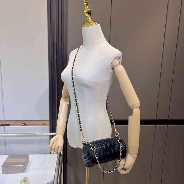 shoulder bags tote lady pillow casual handbags fashion cylindrical cross wallets coin pouch long zipper crossbody female purses 220416
shoulder bags tote lady pillow casual handbags fashion cylindrical cross wallets coin pouch long zipper crossbody female purses 220416