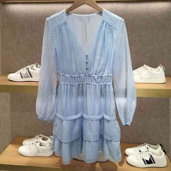 fadan 's spring and summer v-neck waist slim sky blue wrinkled cake skirt dress, Black;gray
fadan 's spring and summer v-neck waist slim sky blue wrinkled cake skirt dress, Black;gray