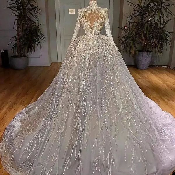 saudi arabia ball gown wedding dress sequins appliques illusion high neck long sleeve luxury bridal gowns crystal bride robes custom made, White
saudi arabia ball gown wedding dress sequins appliques illusion high neck long sleeve luxury bridal gowns crystal bride robes custom made, White