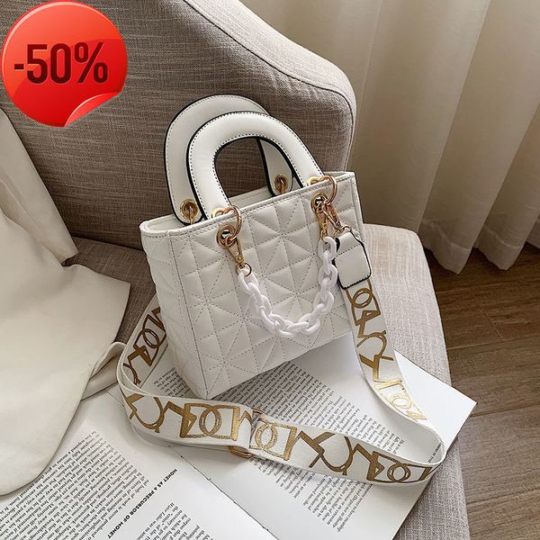 designer bags women's new fashion classic embroidered wide shoulder belt versatile trend single shoulder msenger women tote evening clu
designer bags women's new fashion classic embroidered wide shoulder belt versatile trend single shoulder msenger women tote evening clu