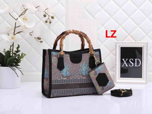 bamboo bag luxury brand designer purses handbag leather shoulder beach bags double g pattern tiger handbags womens purse fashion pochette 6c
bamboo bag luxury brand designer purses handbag leather shoulder beach bags double g pattern tiger handbags womens purse fashion pochette 6c