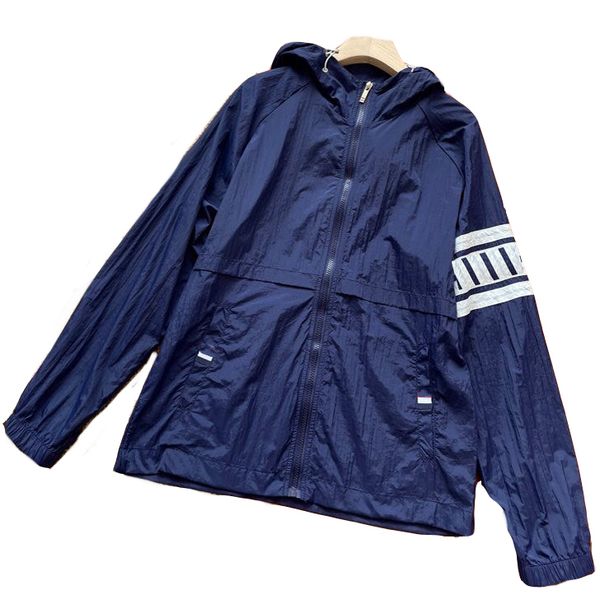 mens jogging clothing fast dry fabric super light hoodie jacket basic classic sports fashion comfortable wear sunscreen ultra-thin breathabl, Black;red
mens jogging clothing fast dry fabric super light hoodie jacket basic classic sports fashion comfortable wear sunscreen ultra-thin breathabl, Black;red