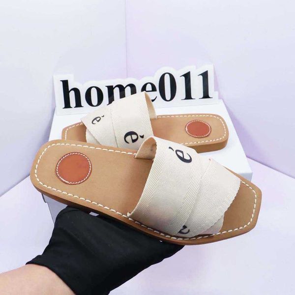 luxury brand sandals designer slippers slides floral brocade genuine leather flip flops women shoes, Black
luxury brand sandals designer slippers slides floral brocade genuine leather flip flops women shoes, Black