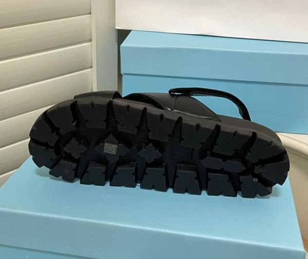 summer limit sandals cross sandal fashion wear classic more color slippers comfortable four seasons light, Black
summer limit sandals cross sandal fashion wear classic more color slippers comfortable four seasons light, Black