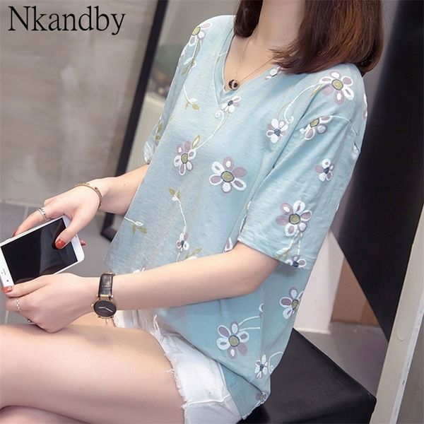 plus size floral tshirt women v neck loose tshirt basic lady t shirt bamboo cotton and tees femme big size summer clothes t200516, White
plus size floral tshirt women v neck loose tshirt basic lady t shirt bamboo cotton and tees femme big size summer clothes t200516, White