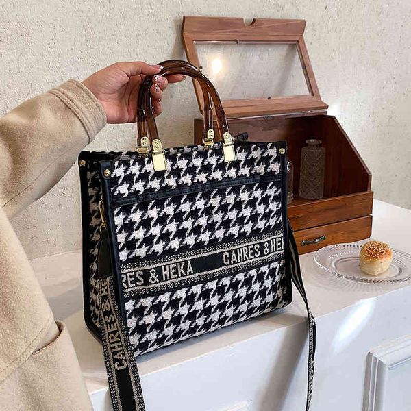 2022 factory wholesale new single shoulder women's large capacity autumn winter new messenger handbag fashion versatile tote bag ipqo
2022 factory wholesale new single shoulder women's large capacity autumn winter new messenger handbag fashion versatile tote bag ipqo