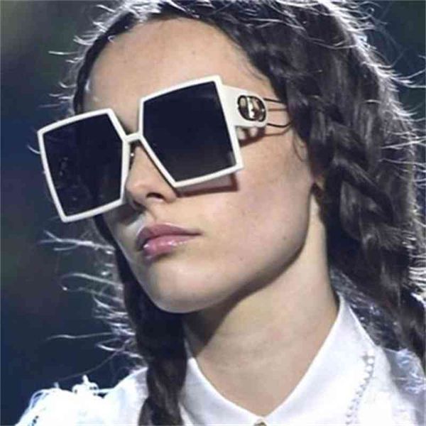 gg designer cycle fashion cc sunglasses for woman mens european and american style big face square trend, White;black
gg designer cycle fashion cc sunglasses for woman mens european and american style big face square trend, White;black