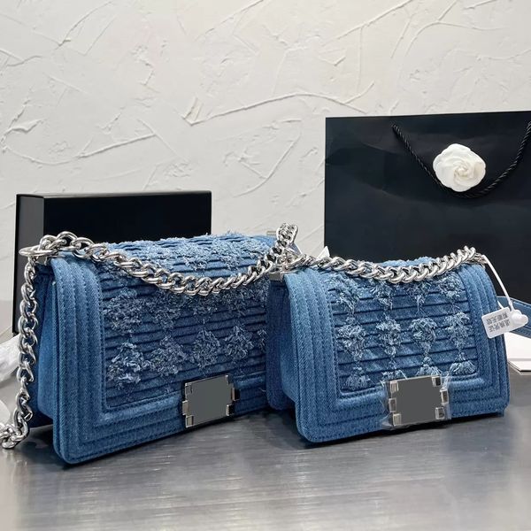 20/25cm classic boy flap bags blue denim embroidered quilted tassel striped silver metal chain shoulder bag ladies luxury purses designer ba
20/25cm classic boy flap bags blue denim embroidered quilted tassel striped silver metal chain shoulder bag ladies luxury purses designer ba