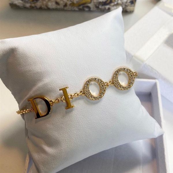 women 18 k gold plated chain bracelets charm monogram lady designer bracelet188f, Black
women 18 k gold plated chain bracelets charm monogram lady designer bracelet188f, Black