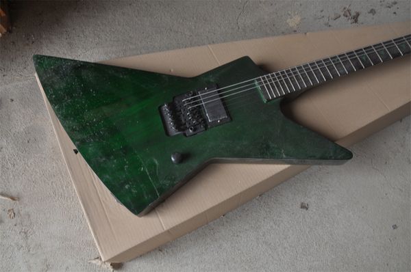 dark green e-type six string electric guitar our shop can customize various guitars
dark green e-type six string electric guitar our shop can customize various guitars