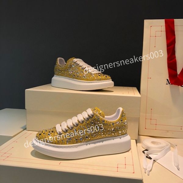 2022 designer sneakers nylon casual shoes wheel shoe gabardine classic canvas sneaker brand lady stylist trainers women fashion size34-46 xr, Black
2022 designer sneakers nylon casual shoes wheel shoe gabardine classic canvas sneaker brand lady stylist trainers women fashion size34-46 xr, Black