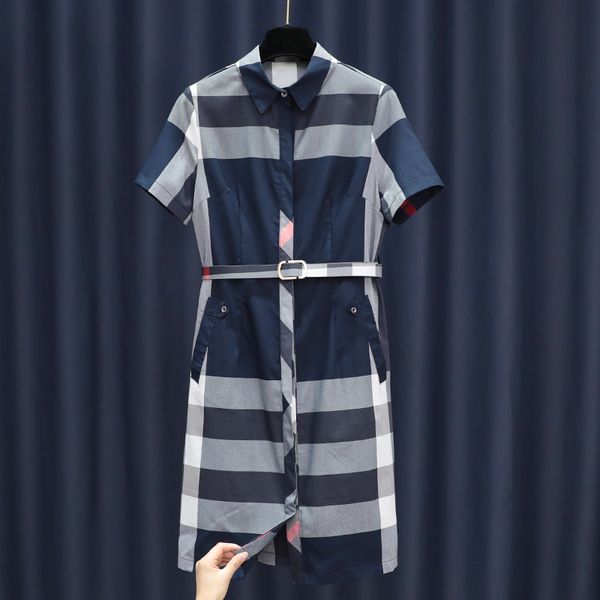 2023 designers summer dress women fashion short sleeve casual office lady plaid print party shirts dress ladies clothing with belt blue kaki, Black;gray
2023 designers summer dress women fashion short sleeve casual office lady plaid print party shirts dress ladies clothing with belt blue kaki, Black;gray